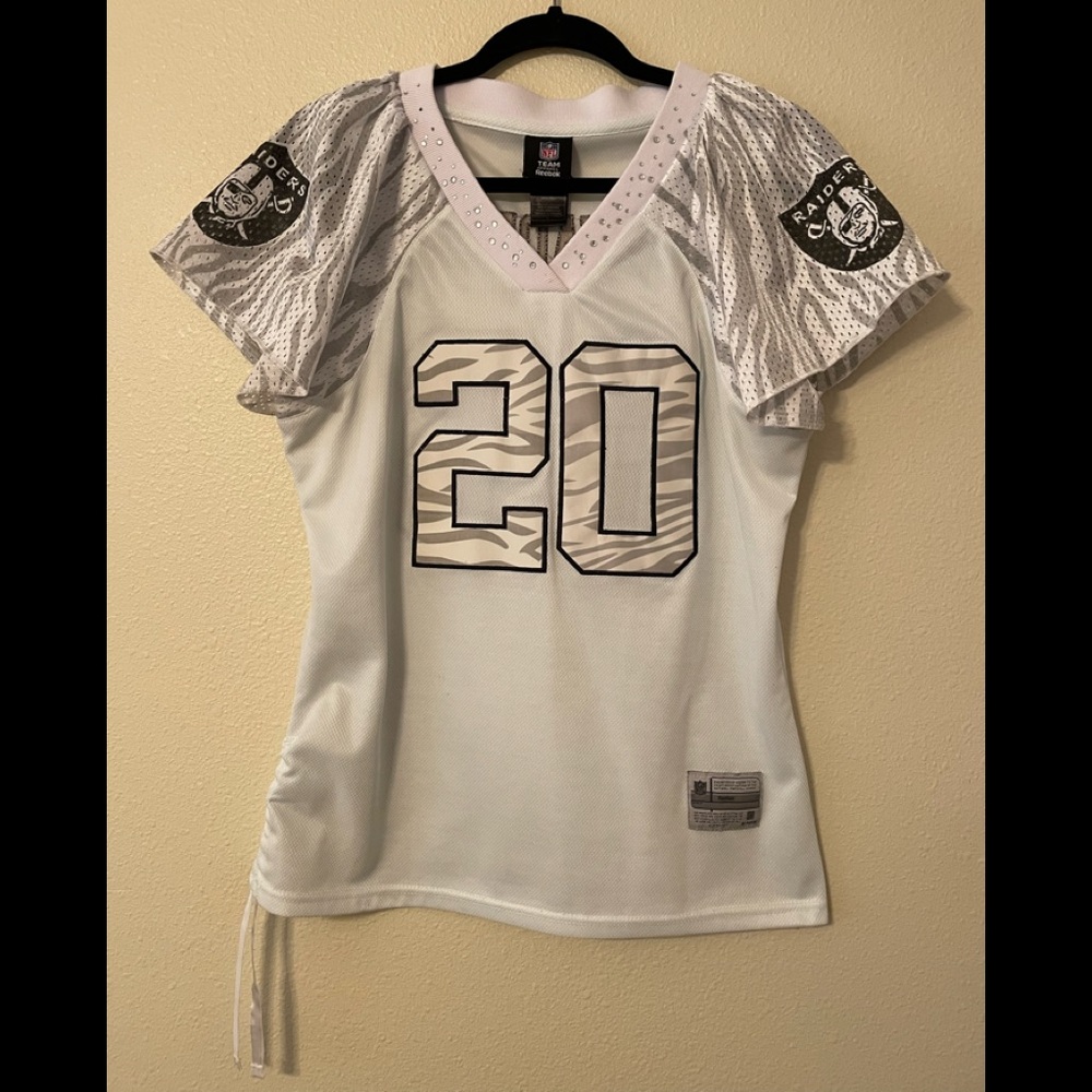Raiders white McFADDEN jersey